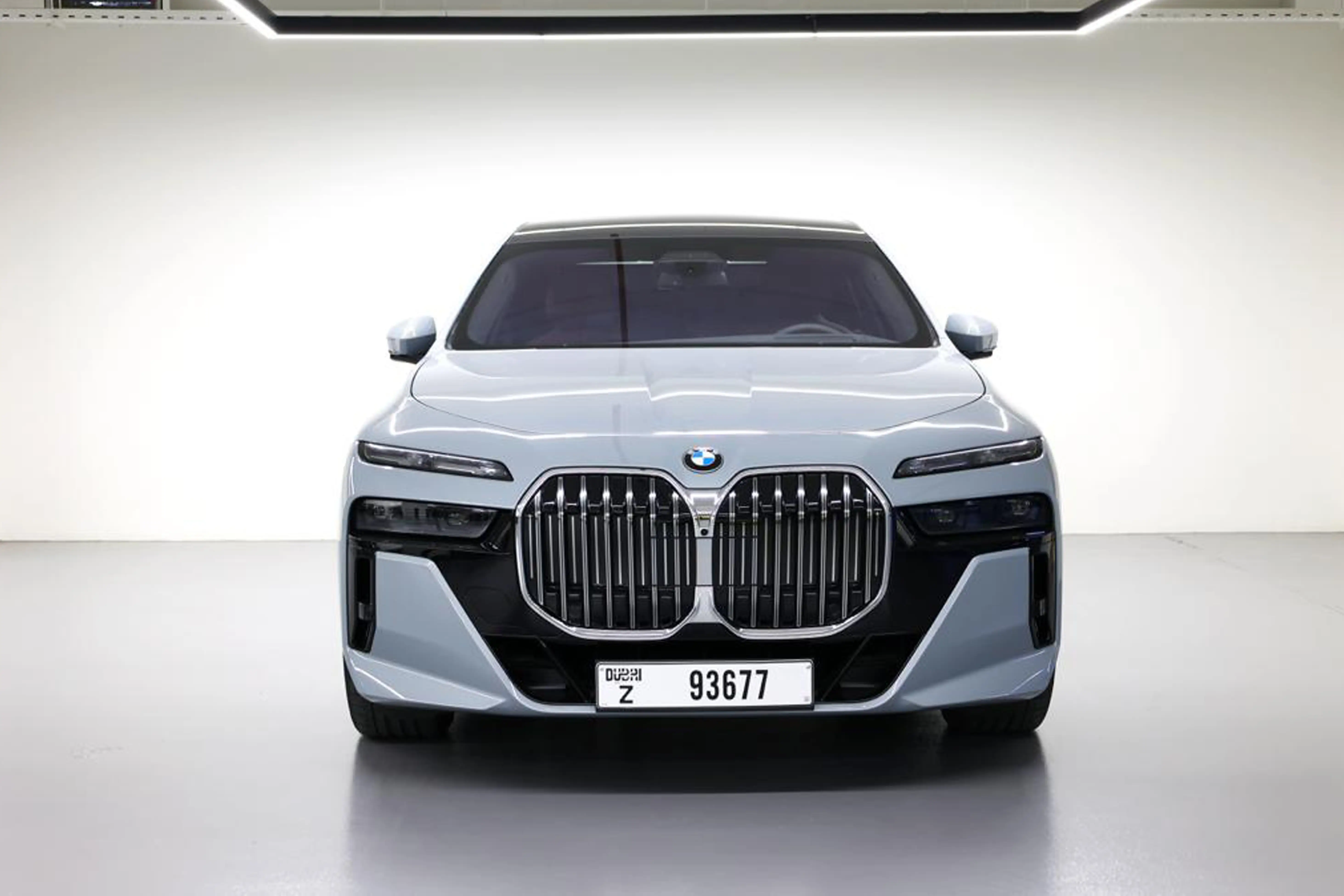 bmw7-1