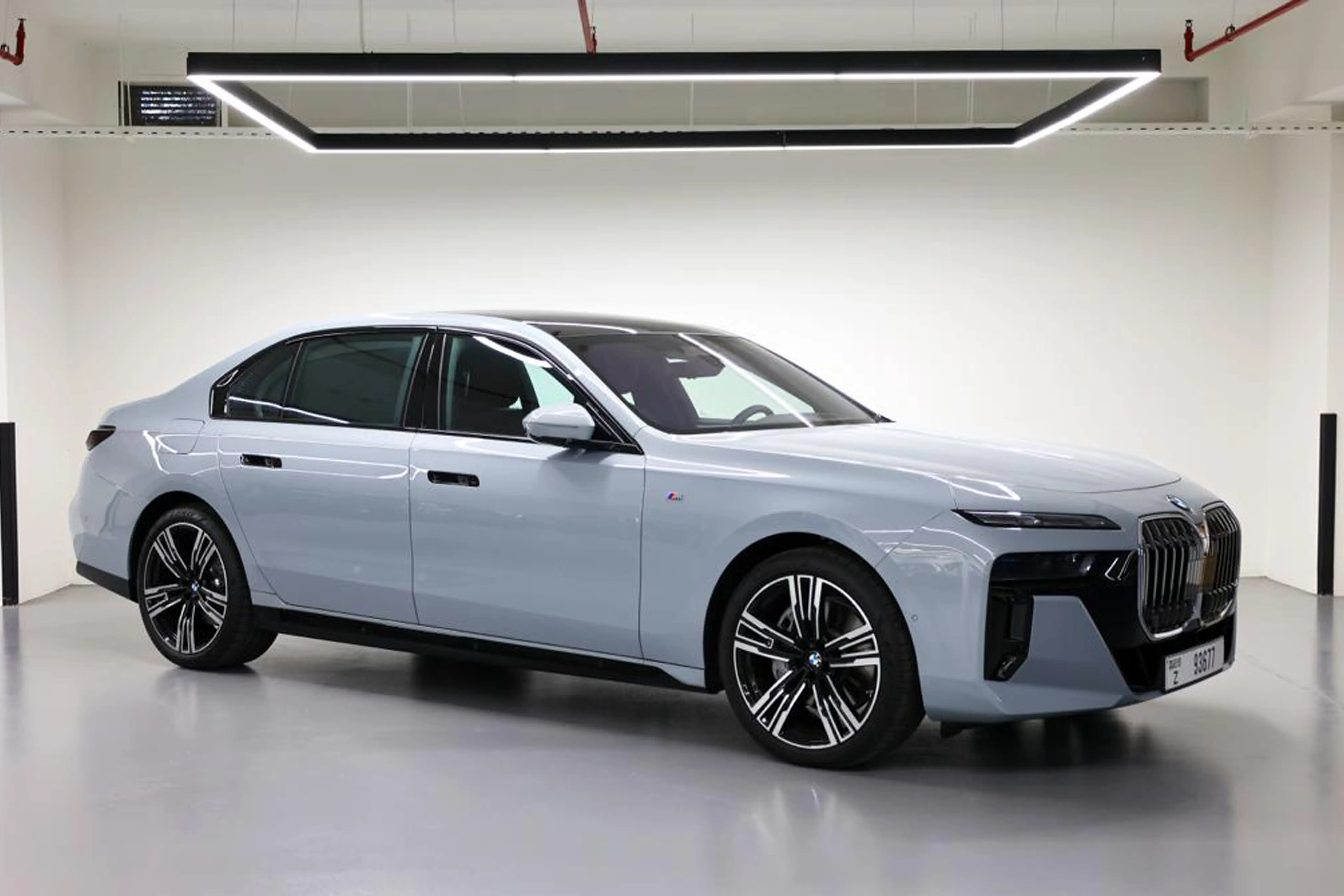 bmw7-2