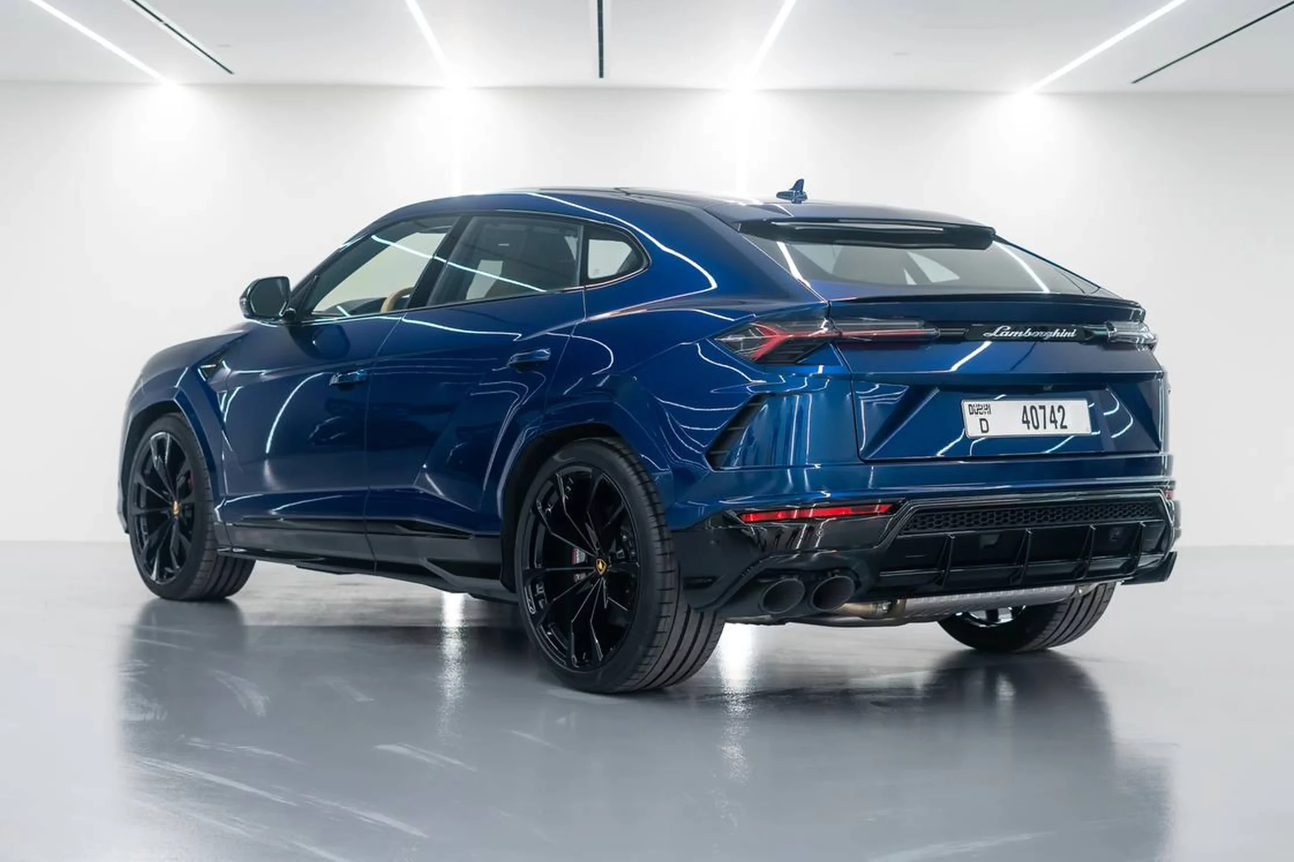 urus-4