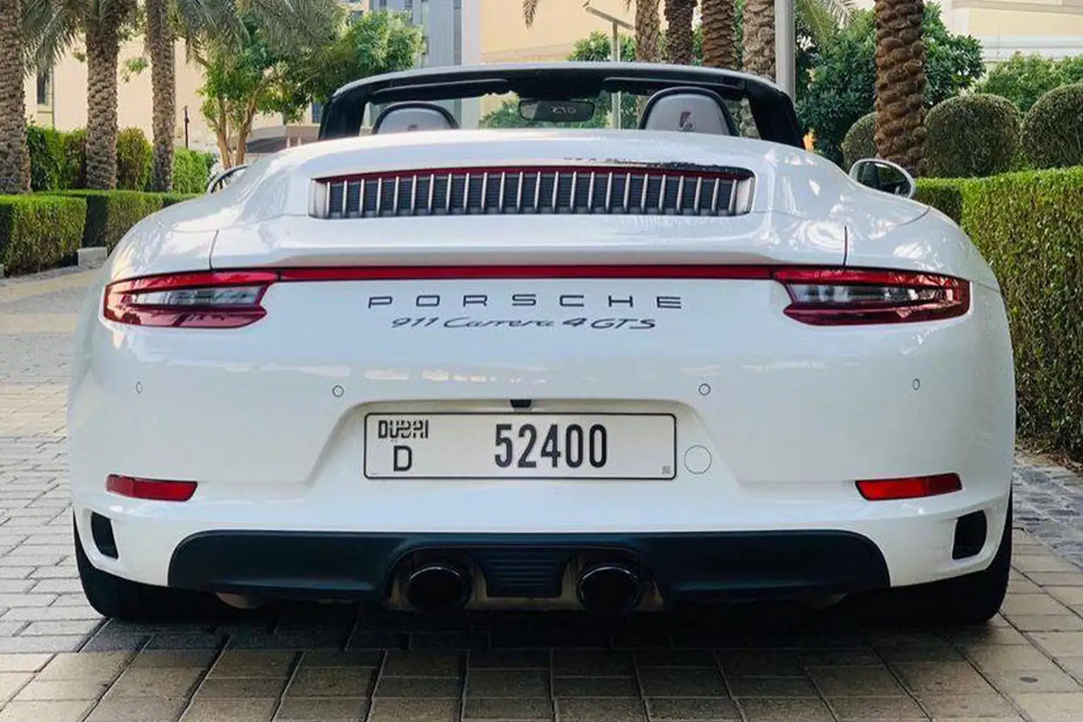 Porsche 911 Carrera 4S 2