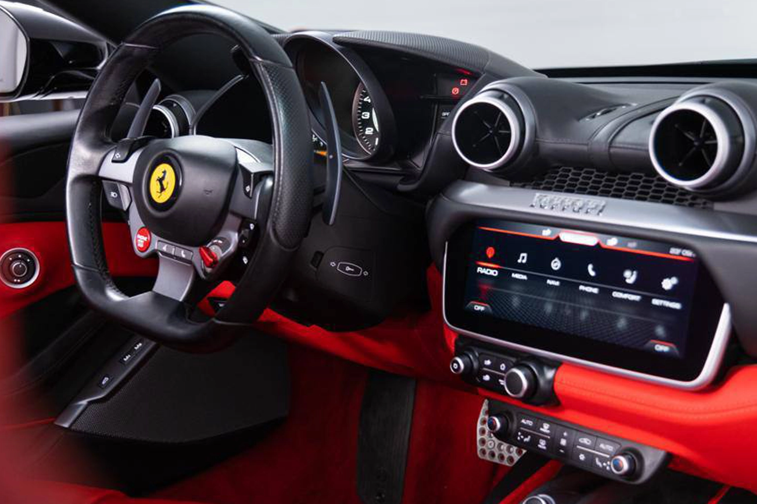 Ferrari Portofino 2