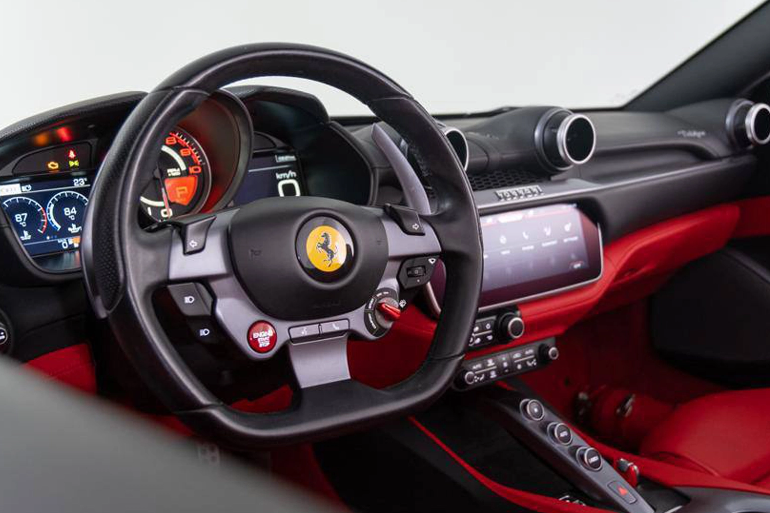 Ferrari Portofino 4