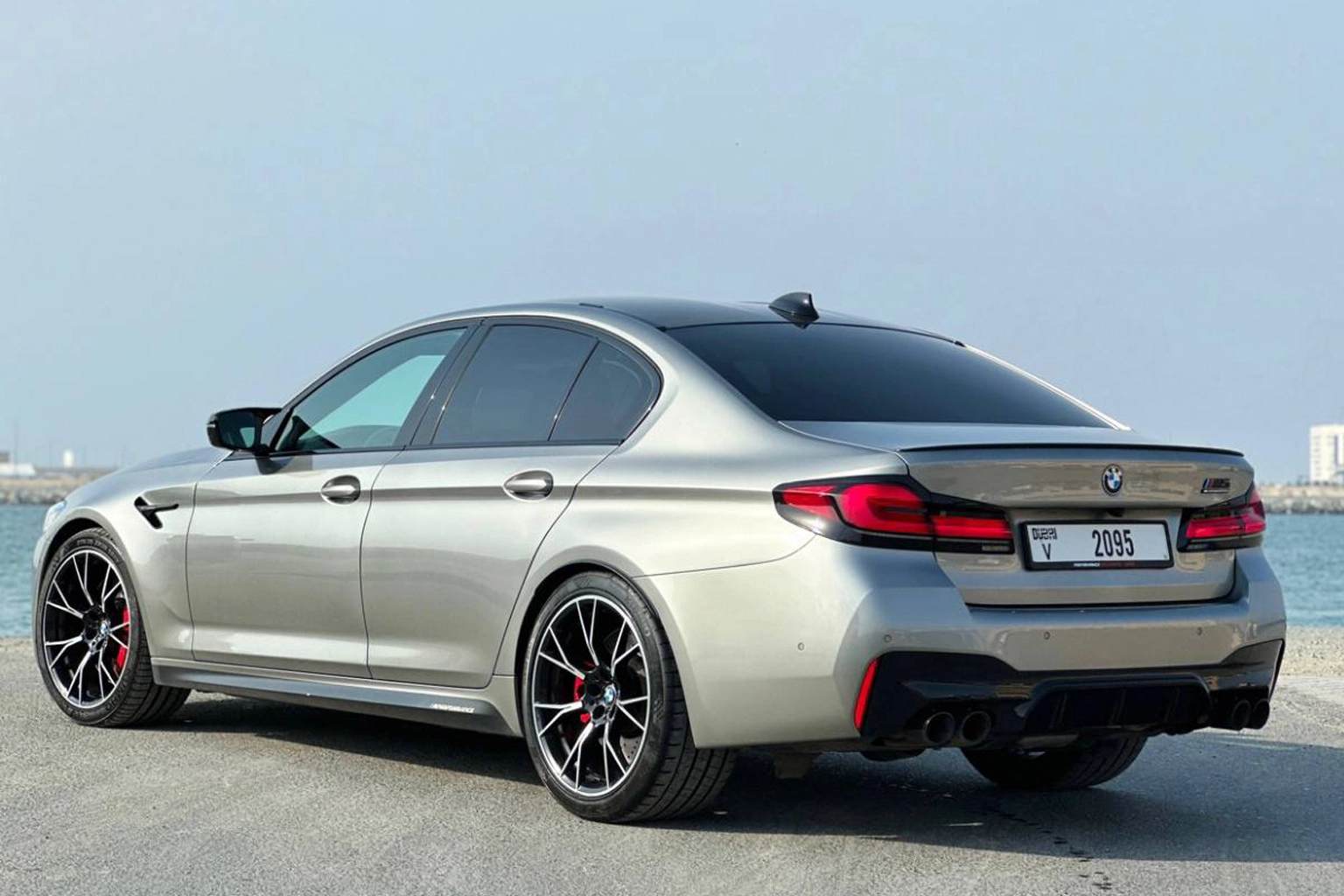 BMW M5 Compeitition 4