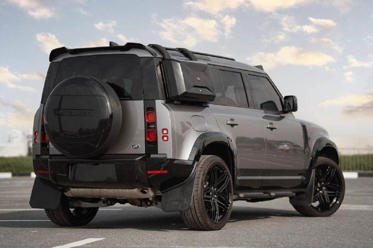 Land Rover Defender 2